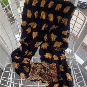 Woman’s elephant high waisted flow pants